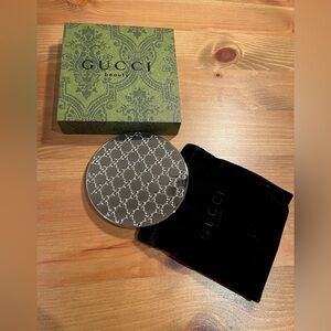 Gucci Beauty Silver Logo Compact Double
